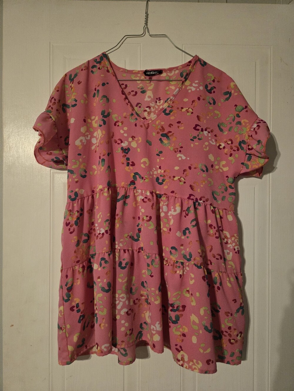 Vigoss Pink Tiered V-Neck Tunic with Multicolor Spot Print